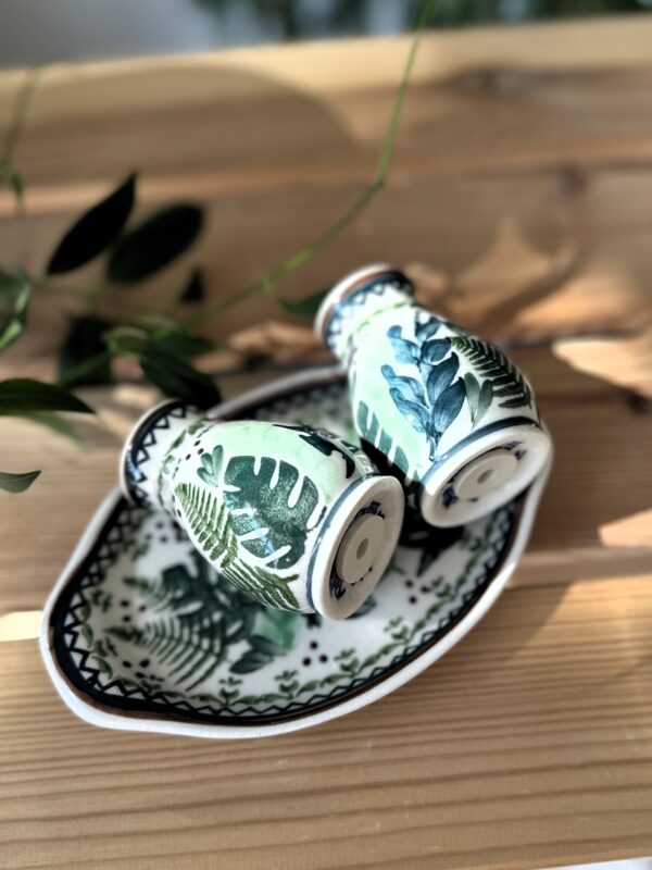 Ceramiczny zestaw pojemników na sól i pieprz z podstawką [Bosco]