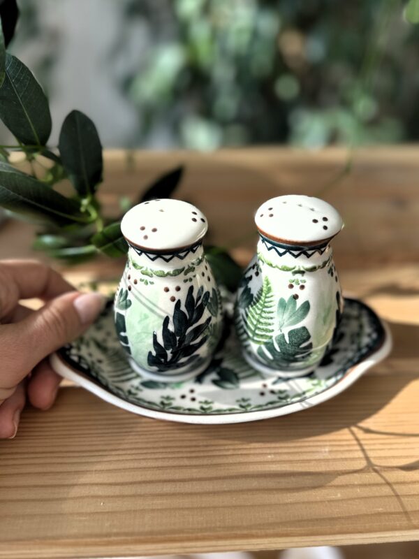 Ceramiczny zestaw pojemników na sól i pieprz z podstawką [Bosco]